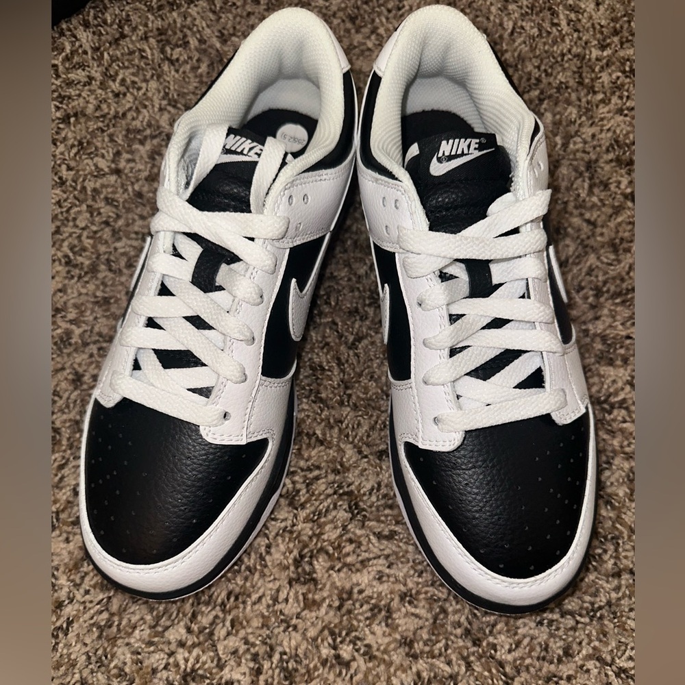 Reverse panda dunks